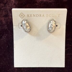 Kendra Scott Ellie stud earrings w Howlite marbling pattern! NWT!